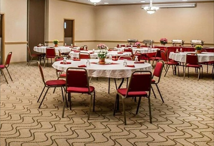 호텔 Quality Inn