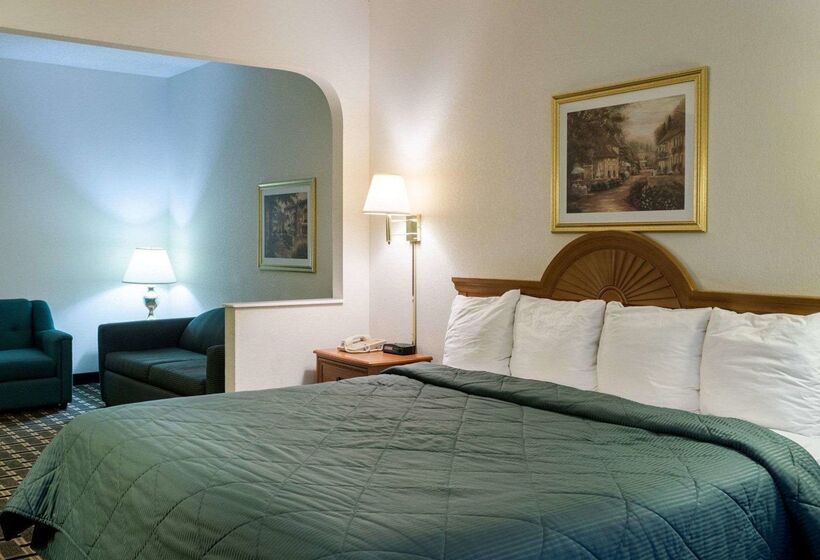 فندق Quality Inn