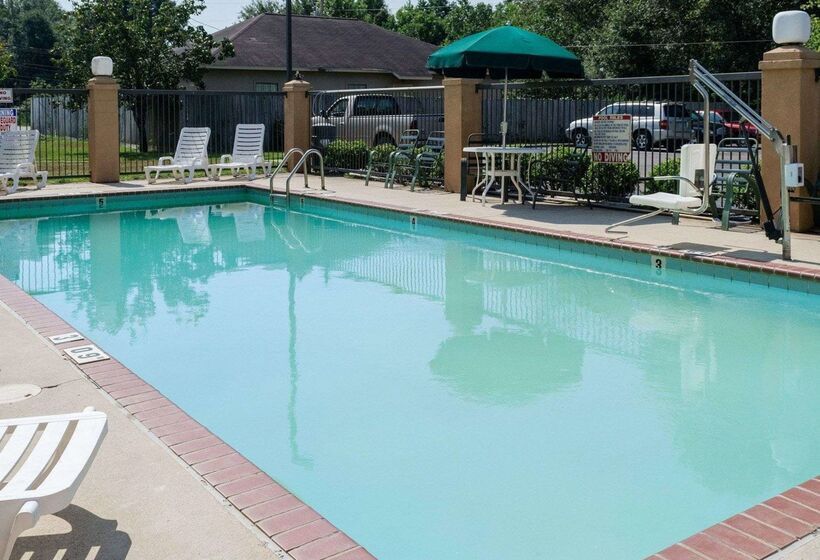 فندق Quality Inn