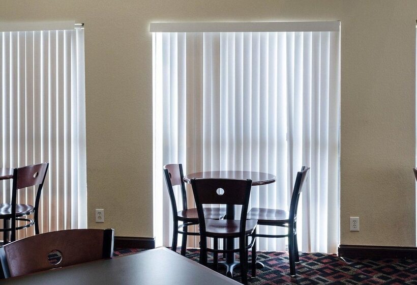 فندق Quality Inn