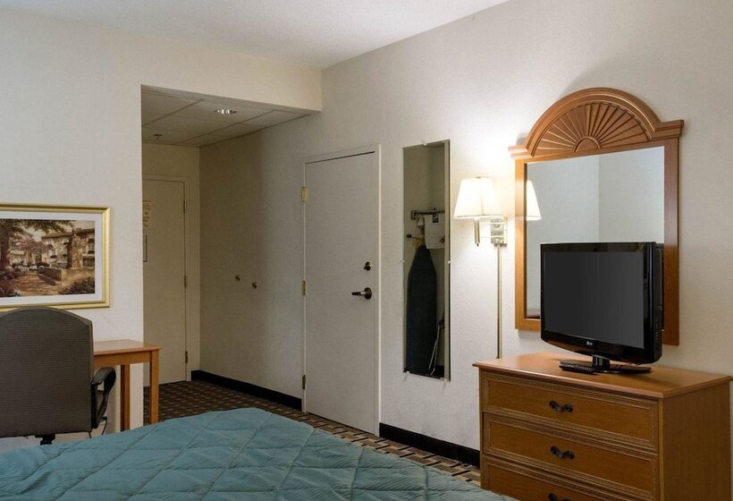 فندق Quality Inn