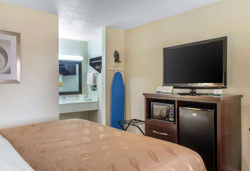 فندق Quality Inn
