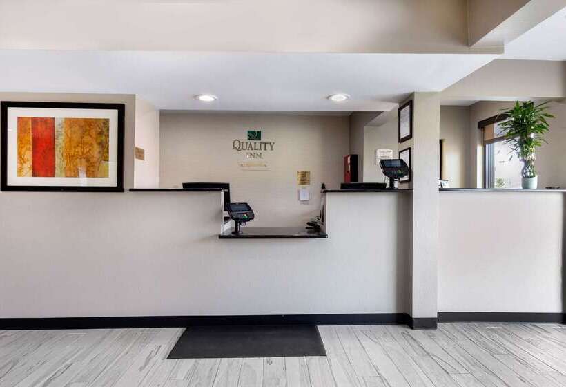 فندق Quality Inn