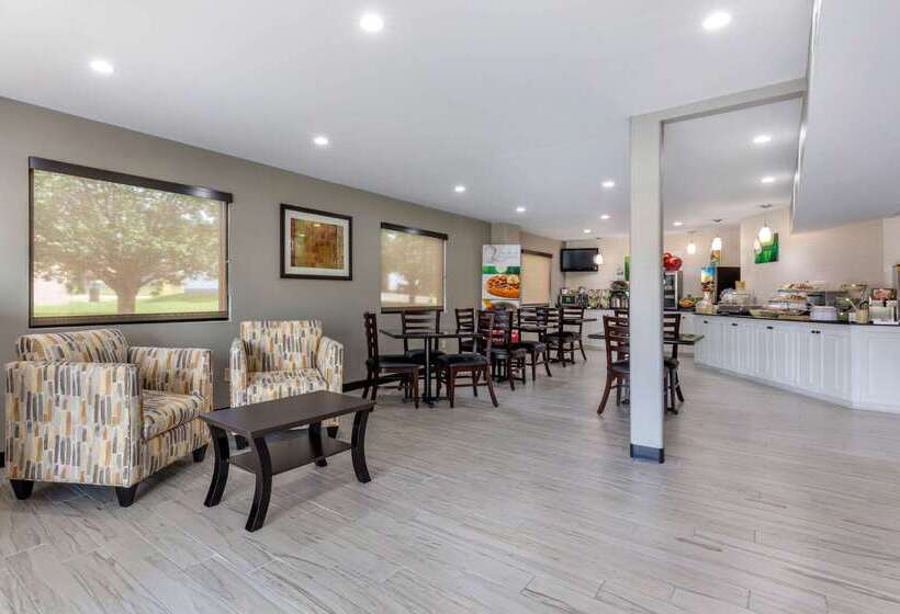 فندق Quality Inn