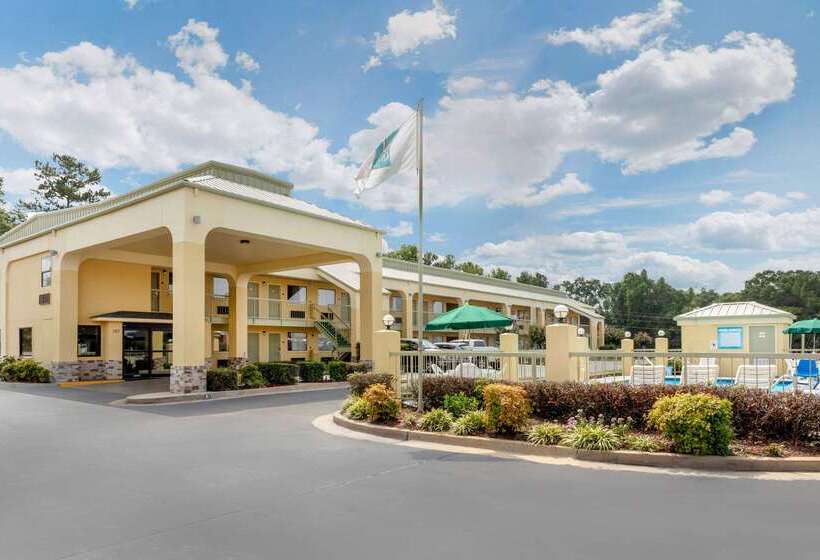 فندق Quality Inn