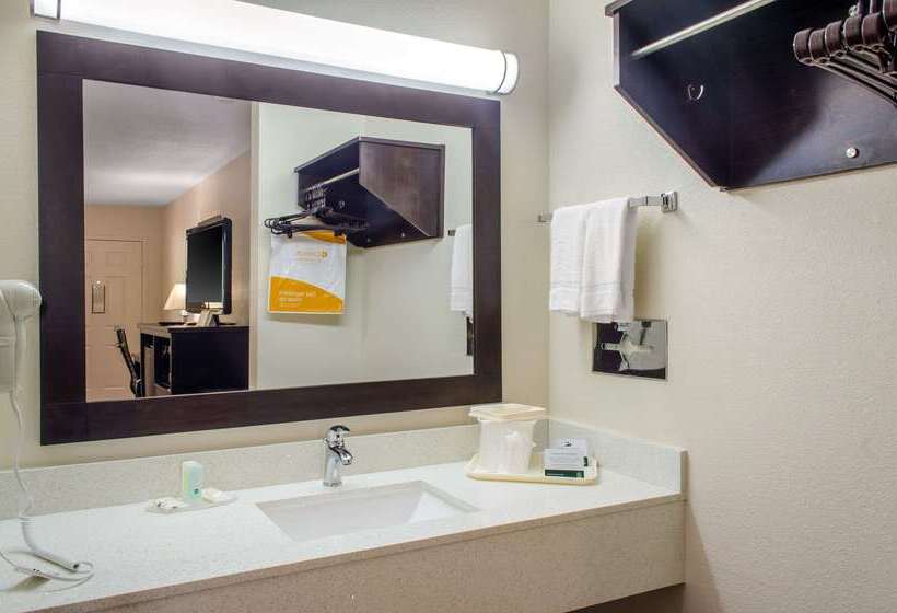 فندق Quality Inn