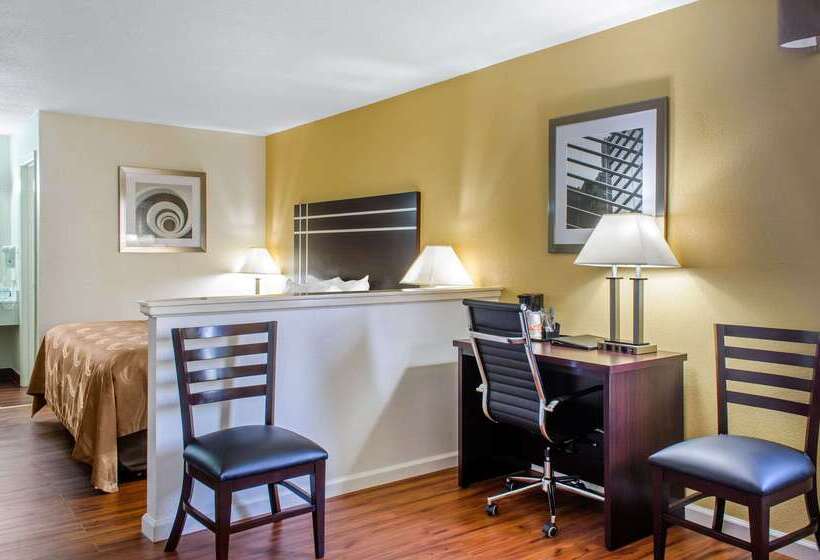 فندق Quality Inn