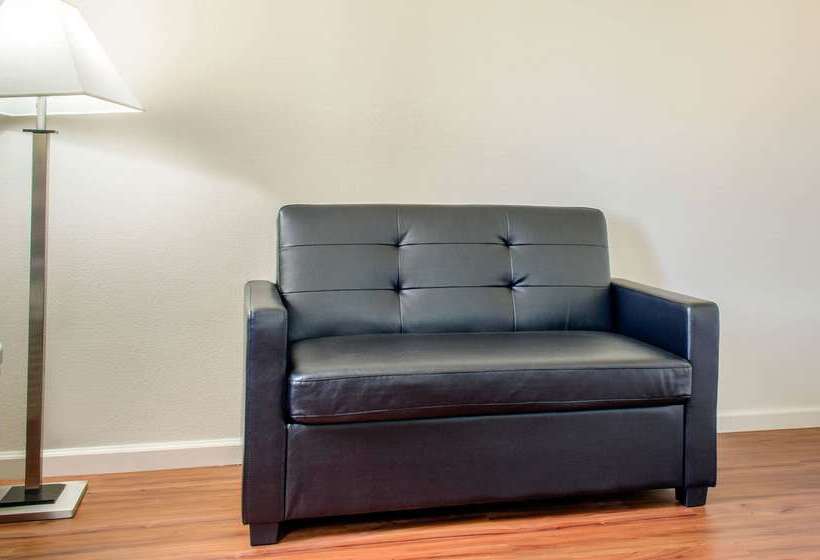 فندق Quality Inn