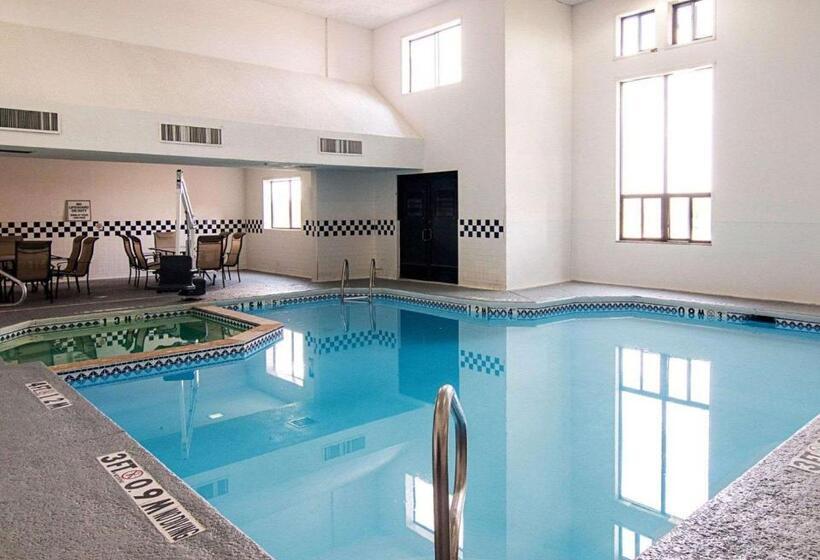 فندق Quality Inn