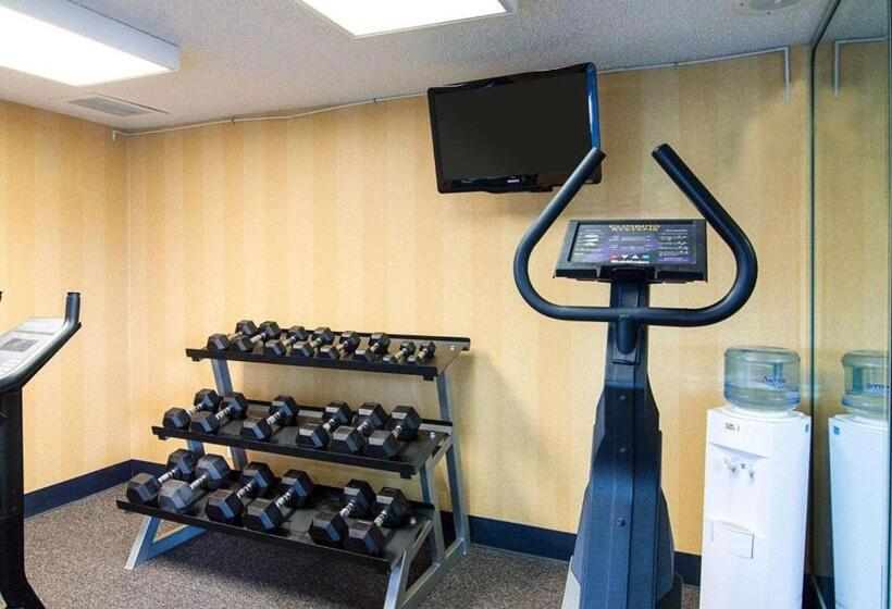 فندق Quality Inn