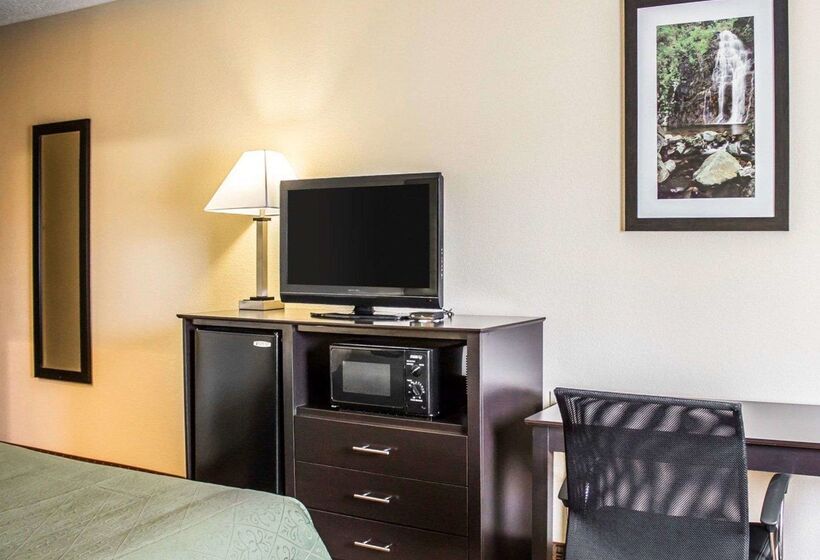 فندق Quality Inn