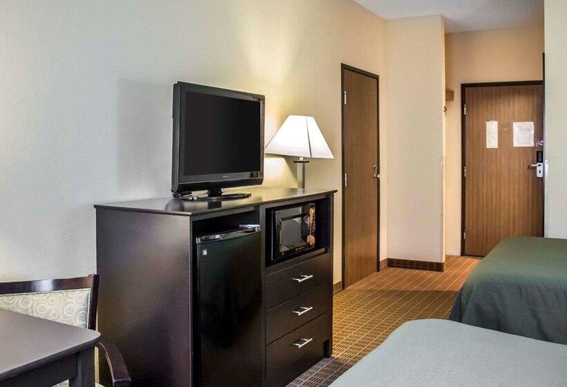 فندق Quality Inn