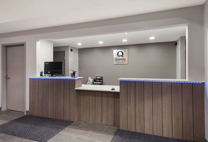 هتل Quality Inn Near Casinos And Convention Center