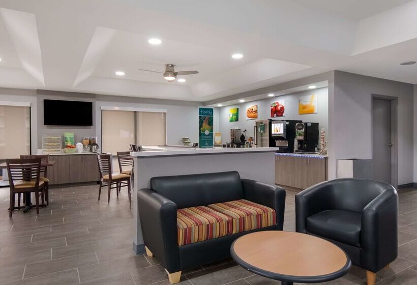 هتل Quality Inn Near Casinos And Convention Center