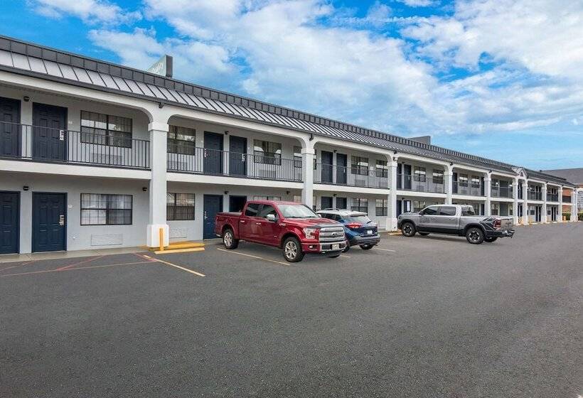 هتل Quality Inn Near Casinos And Convention Center