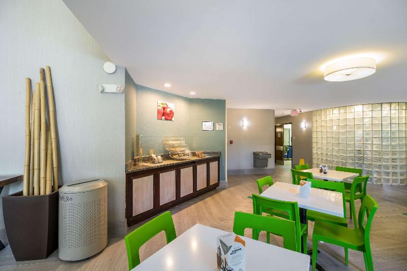 Отель Quality Inn Near Mcas Cherry Point