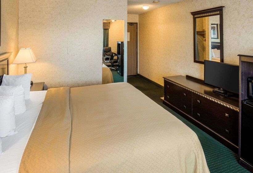 فندق Quality Inn Near Northtown Mall & National Sports Center