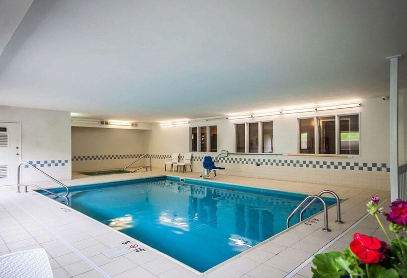 فندق Quality Inn