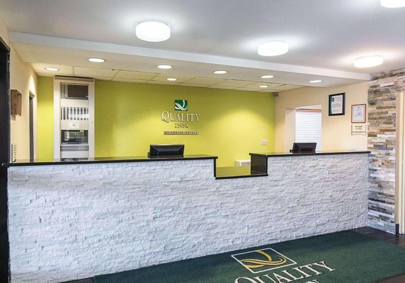 Отель Quality Inn Richmond Airport