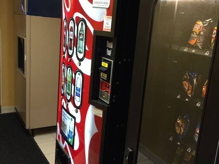 Отель Quality Inn Richmond Airport