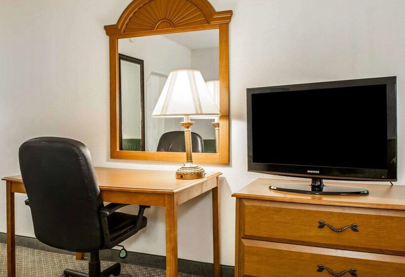 בית מלון כפרי Quality Inn Rochester South