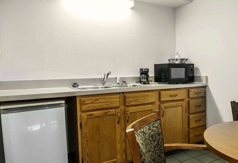 בית מלון כפרי Quality Inn Rochester South