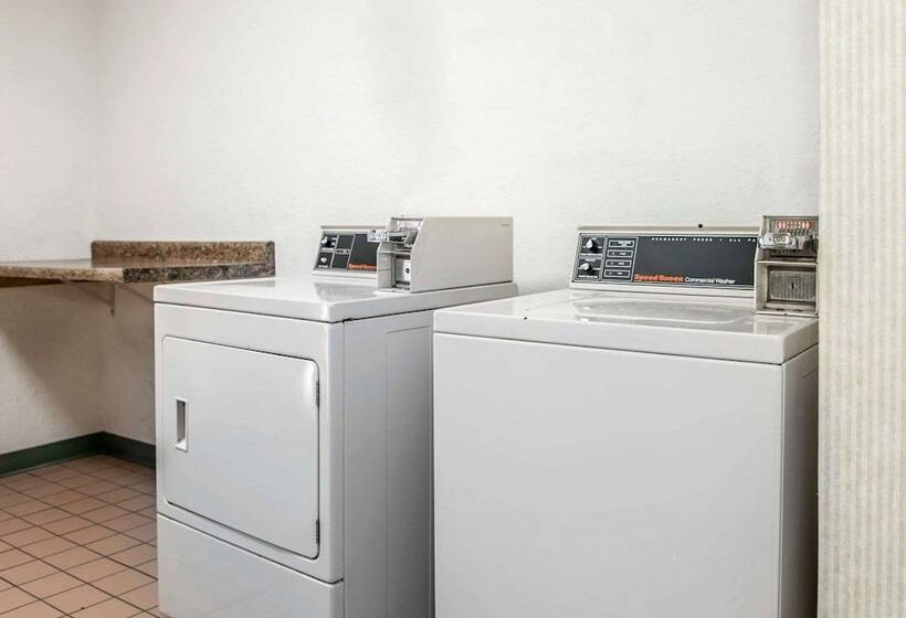 فندق Quality Inn Rochester South