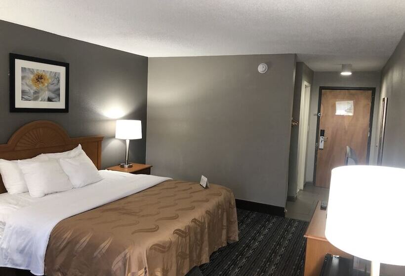 בית מלון כפרי Quality Inn Rochester South