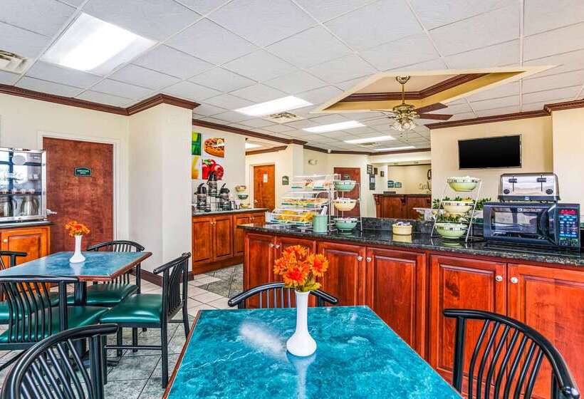 فندق Quality Inn Russellville