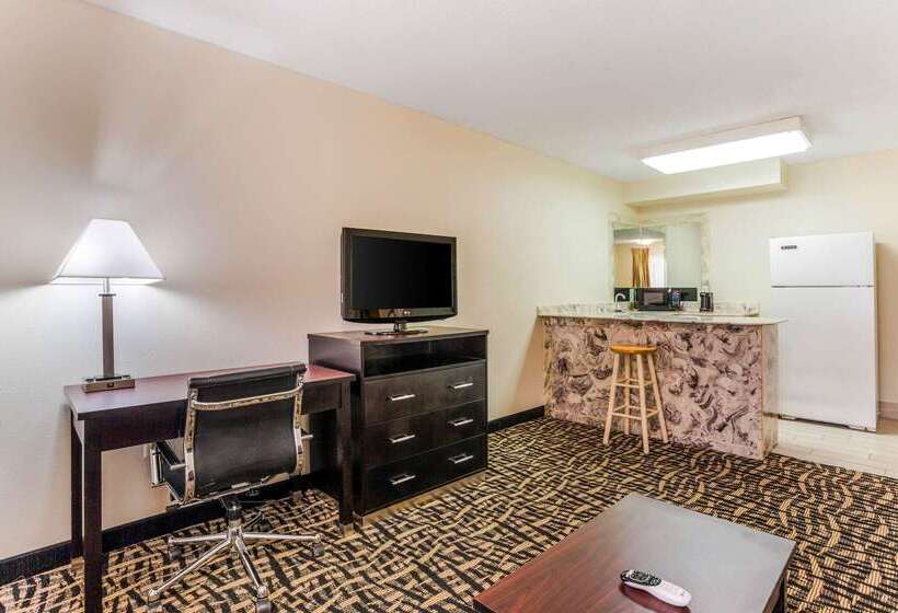 فندق Quality Inn Russellville