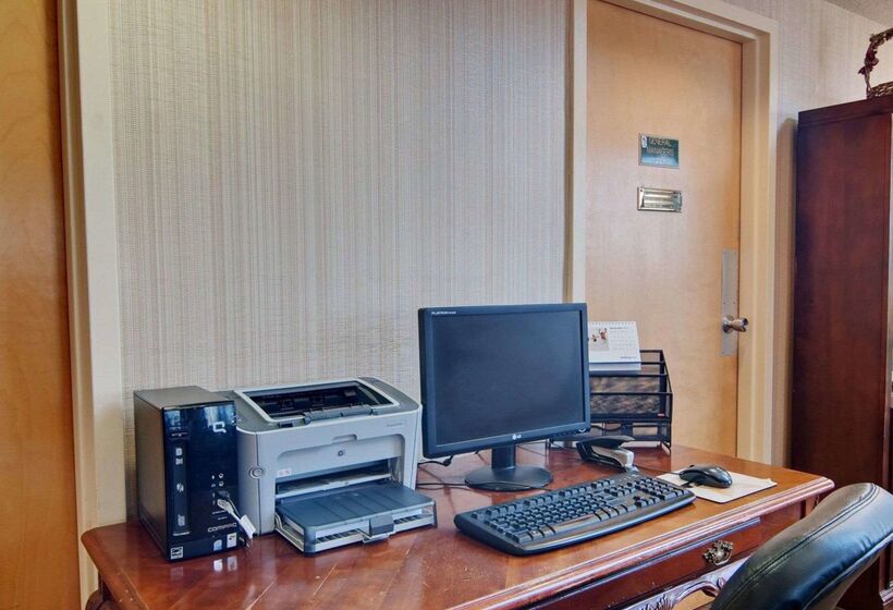 فندق Quality Inn Salem  I81