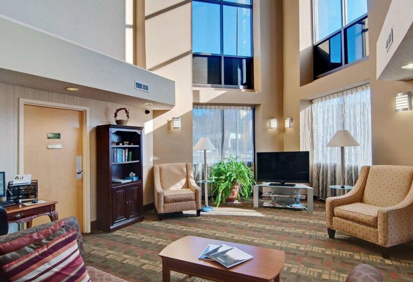 هتل Quality Inn Salem  I81