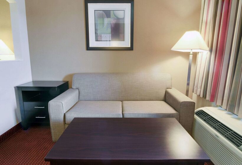 فندق Quality Inn & Suites Clarksville