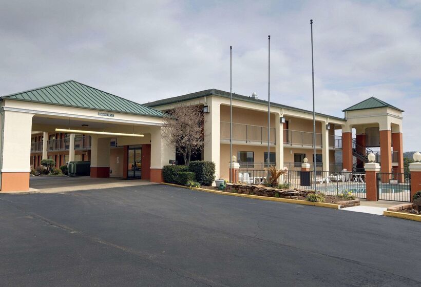 فندق Quality Inn & Suites Clarksville