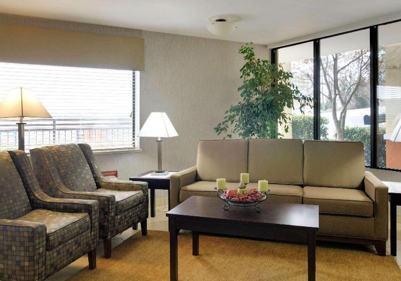 فندق Quality Inn & Suites Clarksville