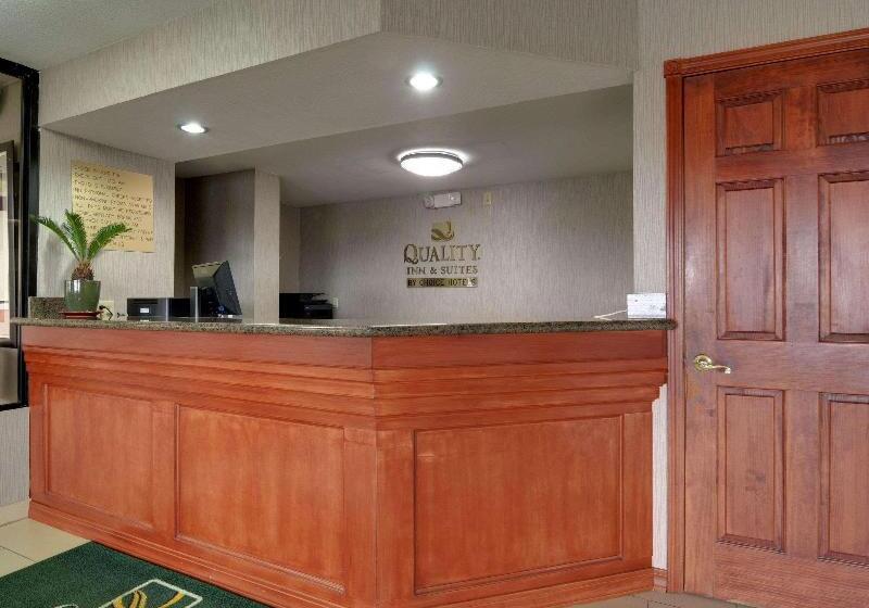 فندق Quality Inn & Suites Clarksville