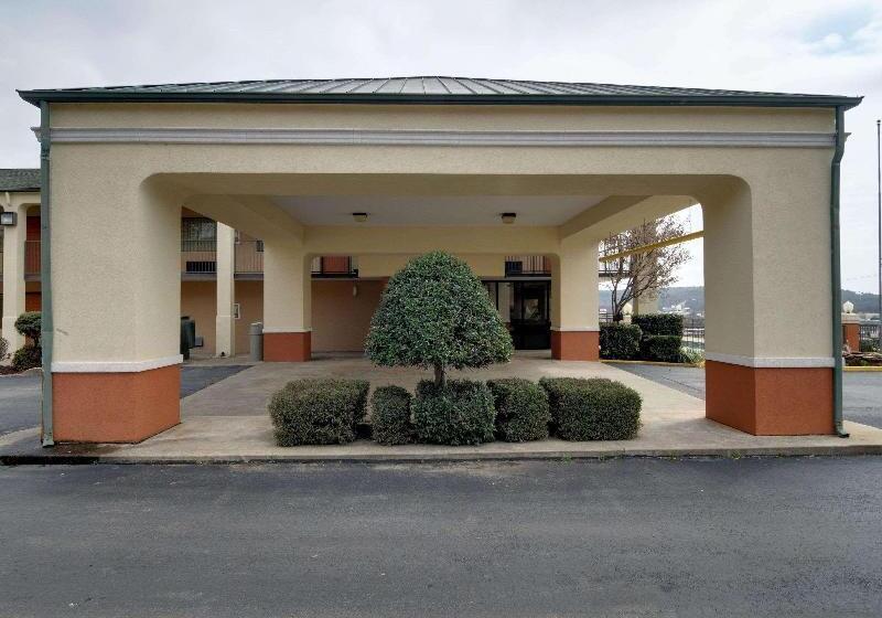 فندق Quality Inn & Suites Clarksville