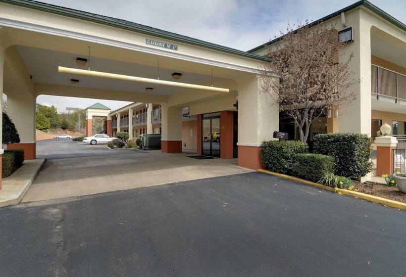 فندق Quality Inn & Suites Clarksville