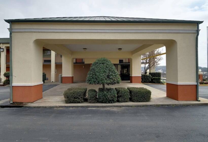 فندق Quality Inn & Suites Clarksville