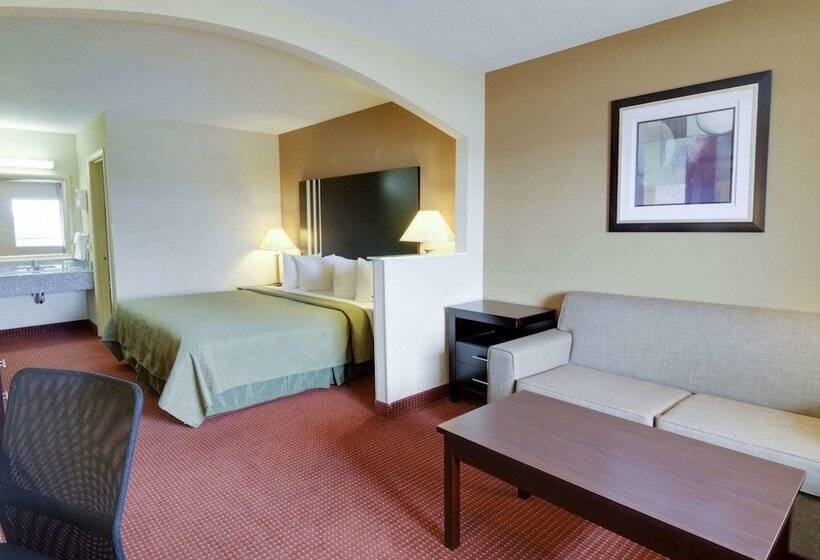 فندق Quality Inn & Suites Clarksville