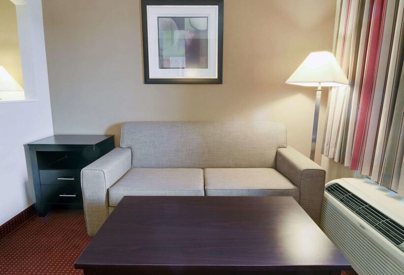 فندق Quality Inn & Suites Clarksville