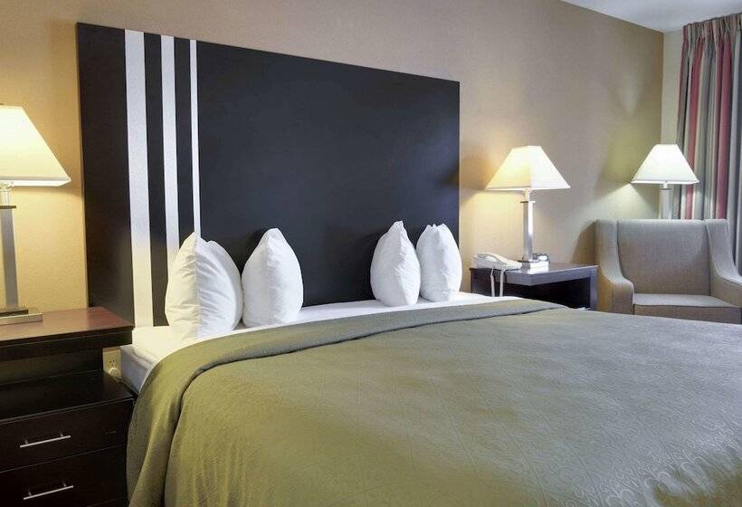 فندق Quality Inn & Suites Clarksville