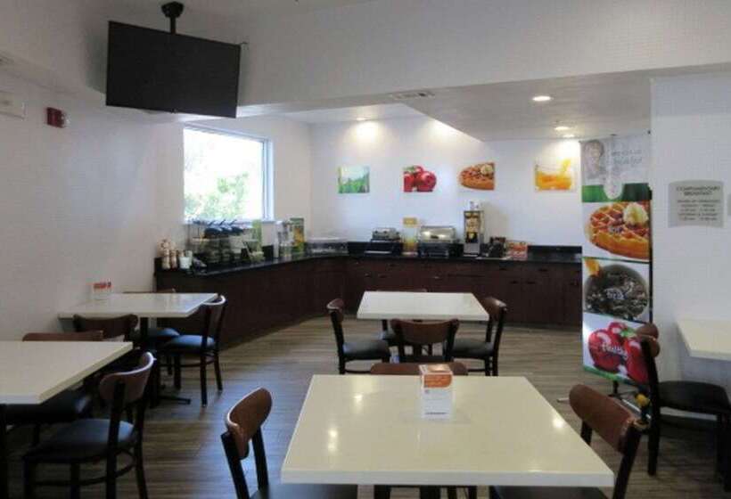 Отель Quality Inn & Suites Fresno Northwest