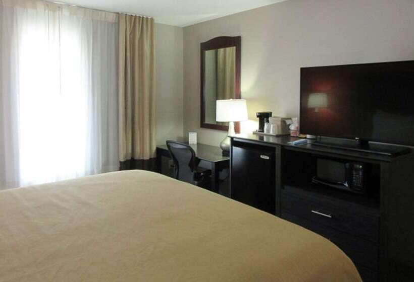Отель Quality Inn & Suites Fresno Northwest