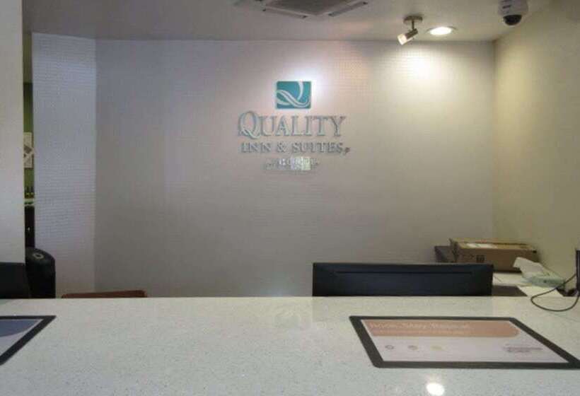 Отель Quality Inn & Suites Fresno Northwest