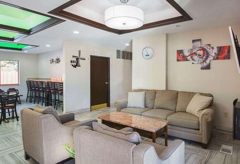 ホテル Quality Inn & Suites