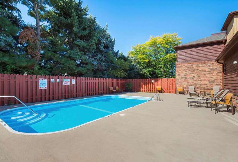 ホテル Quality Inn & Suites