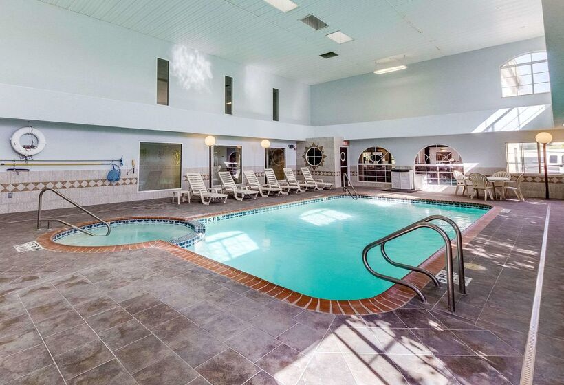 فندق Quality Inn & Suites