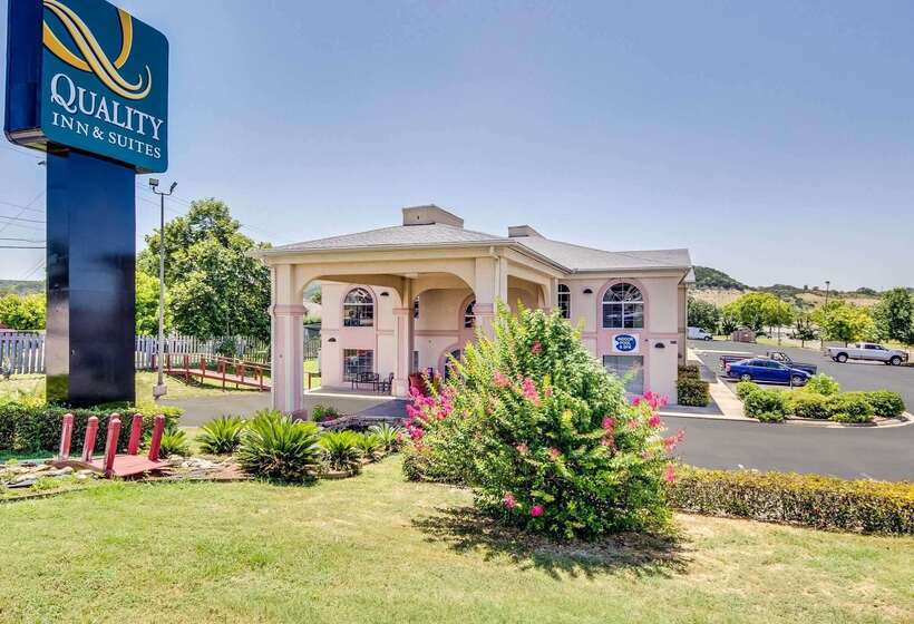 فندق Quality Inn & Suites