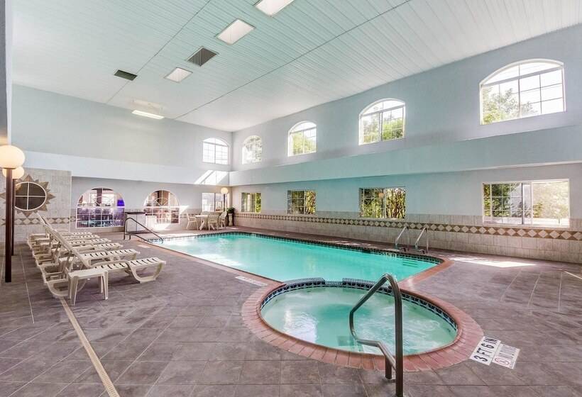 فندق Quality Inn & Suites